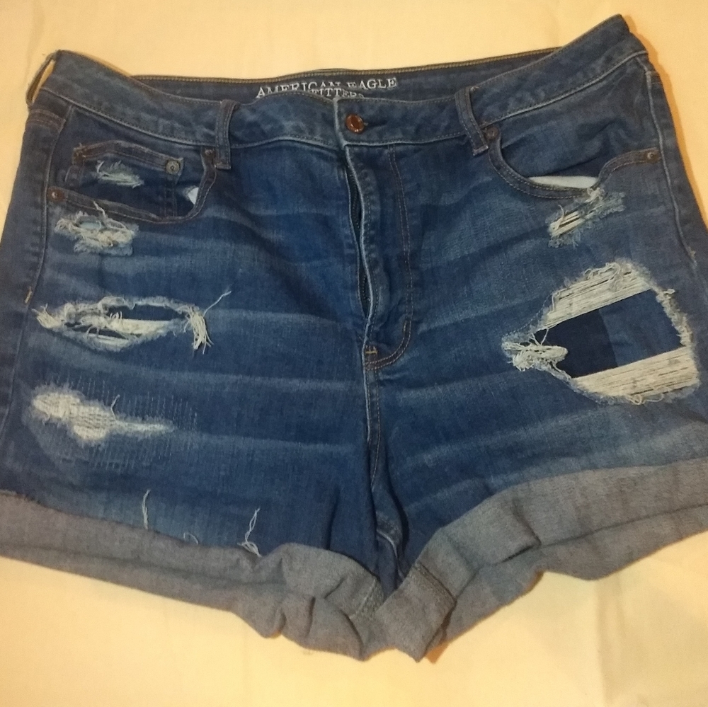 American eagle distressed high waisted shorts